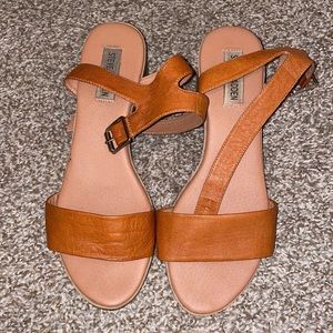 Steve Madden Cognac block heel